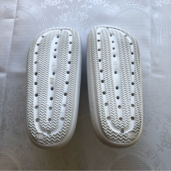 Comfort Trendz Women’s Size 10 White Slip-On Rubber Flip-Flops Shoes Open-Toe - Picture 5 of 16